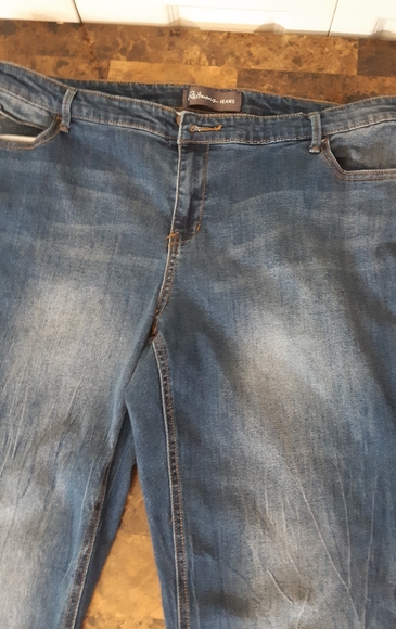 Reitman's Size 18 Plus Reg Jeans - Picture 2 of 8